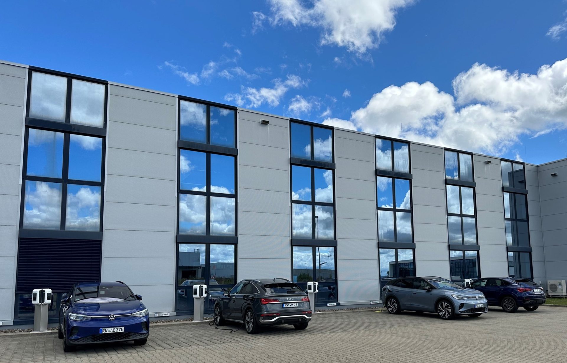 acp systems investiert in nachhaltige Mobilität - acp systems AG
